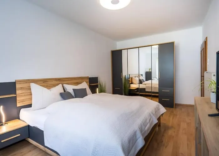 Schoenes Mit Garten Tatil Evi Pörtschach am Wörthersee