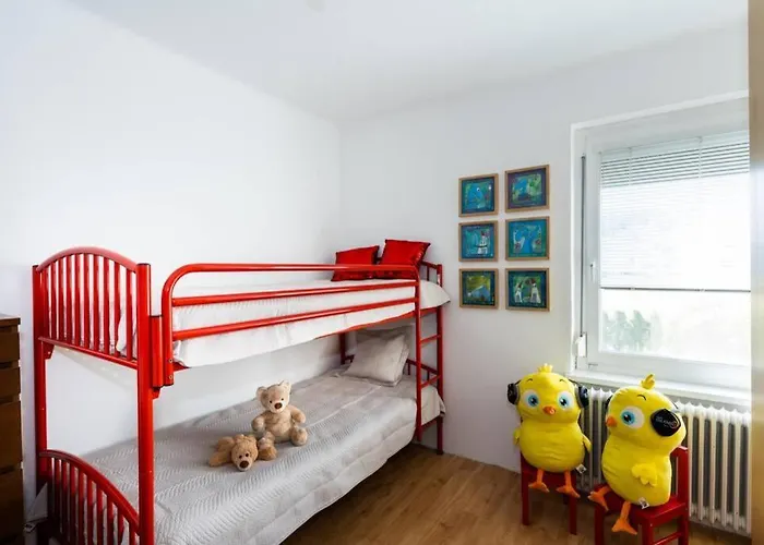 Schoenes Mit Garten Tatil Evi *